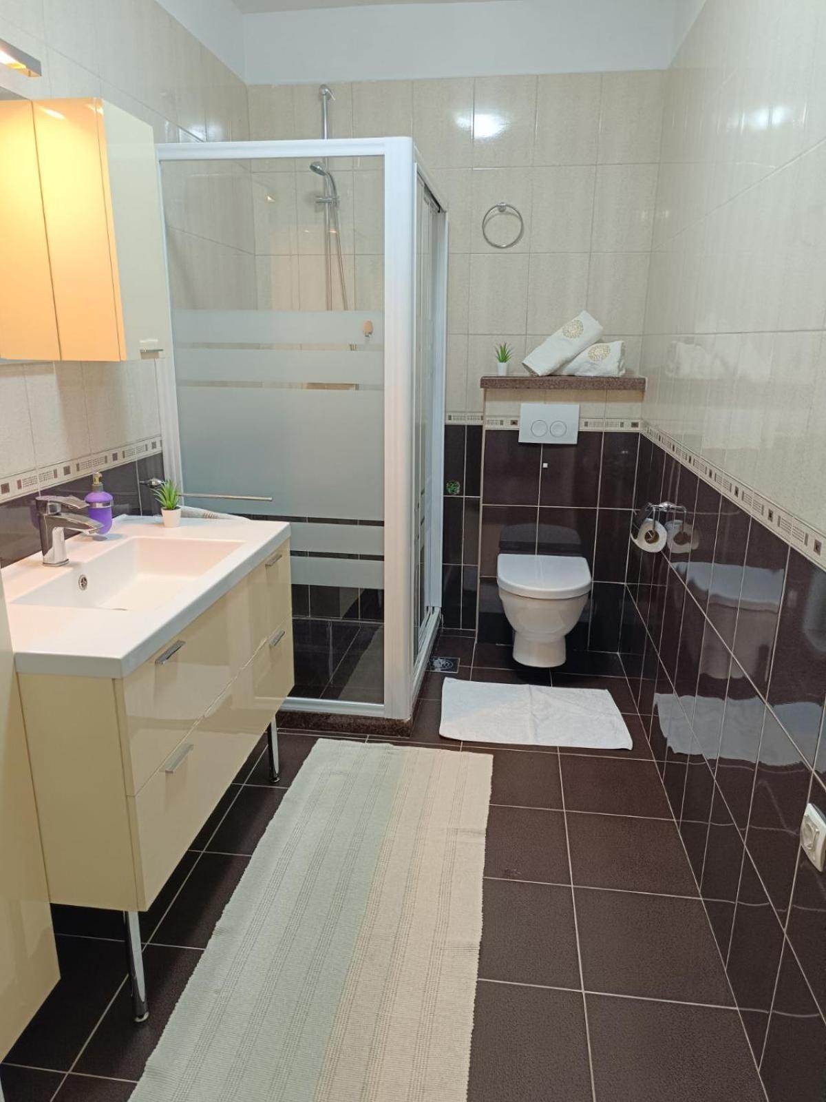 Apartments Frano I Franka By The Sea Orebic Room photo